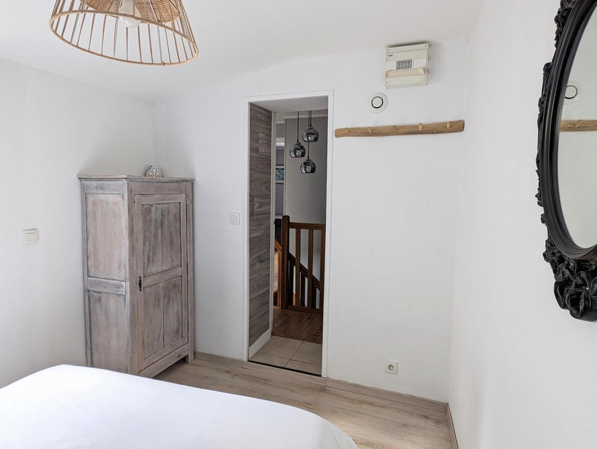 Agreable Maison Renovee En Hyper Centre Avec Patio Pornic Exterior foto